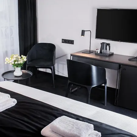 Krupnicza 30 Otel 4*